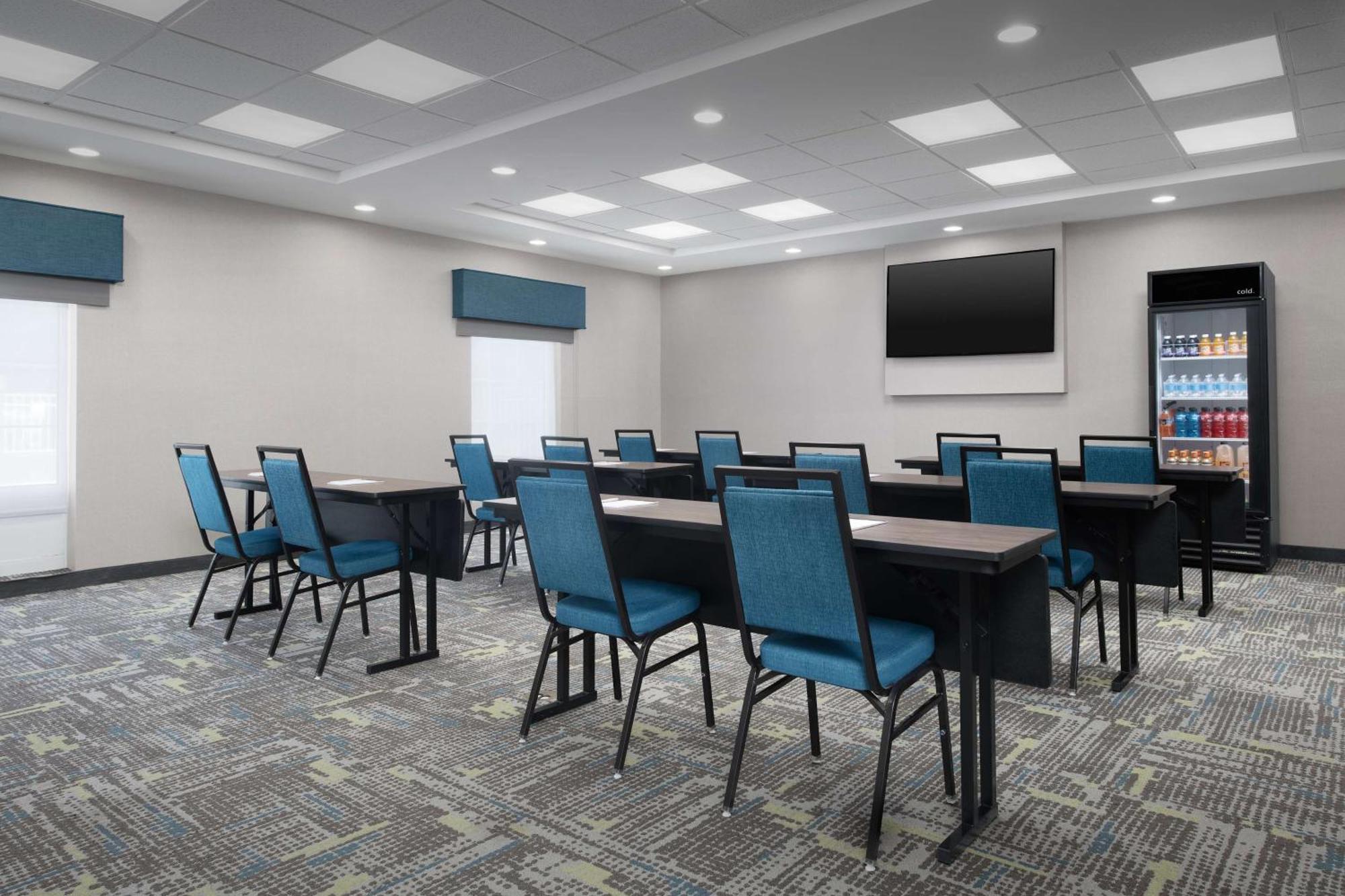 Hampton Inn סטייטסבורו מראה חיצוני תמונה