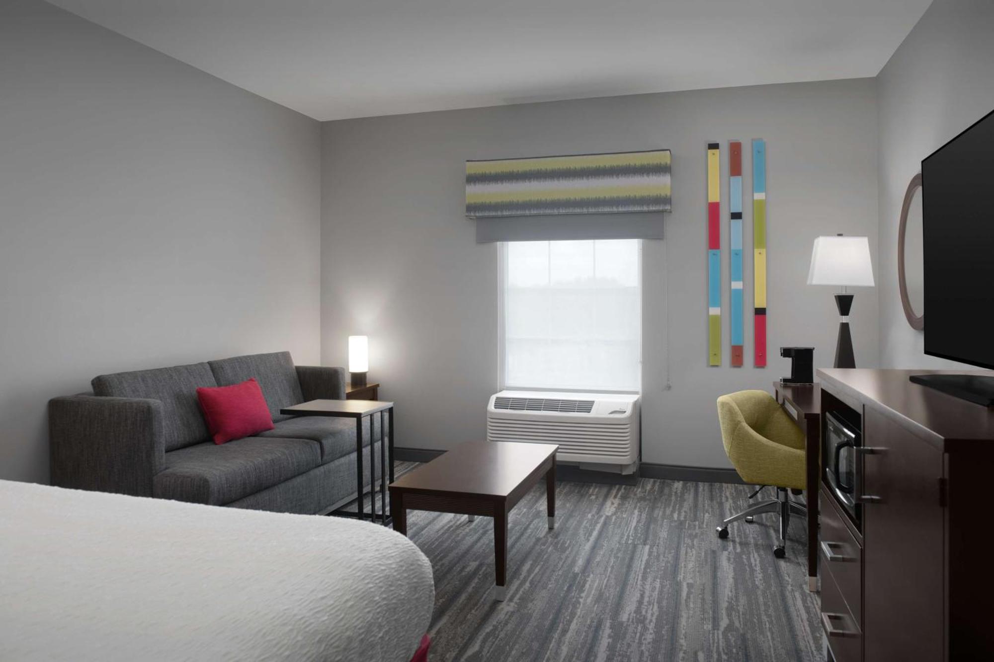 Hampton Inn סטייטסבורו מראה חיצוני תמונה