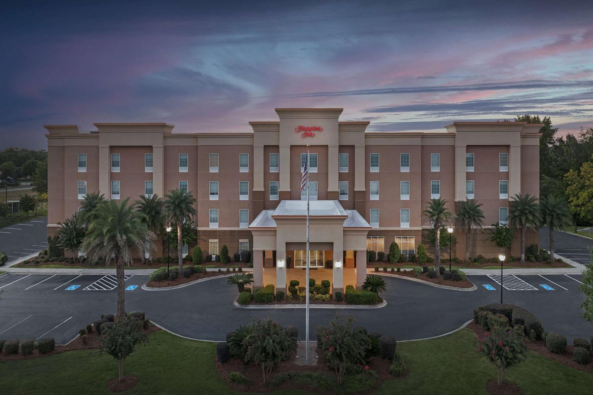 Hampton Inn סטייטסבורו מראה חיצוני תמונה